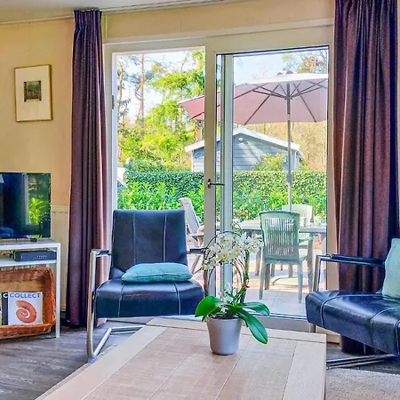 Pet Friendly In With Kitchen *